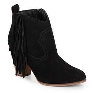 Steve Madden Black Leather Fringe Booties